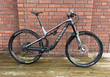 Canyon Neuron CF – Kolfiberram med toppkomponenter | Storlek L