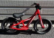 Specialized - Hotwalk springcykel röd, 12"