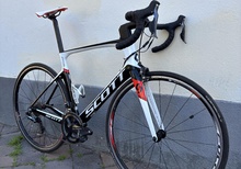 Scott Foil 10 Di2 – Ultegra Di2, endast ca 50 mil, toppskick