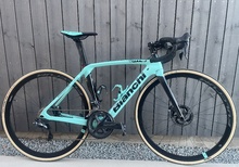 Bianchi Oltre XR3 Ultergra di2