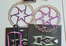 Lila bromsskivor topcap mm