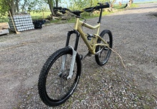 Santa cruz bullit
