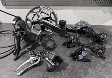 Gruppset - Shimano hydralisk - 11 del Ultegra - vevparti - 2 par bromsok m.m