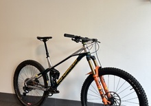 Mondraker SuperFoxy 2023 BYTES mot lågslagig Stig/Downcountry/HT