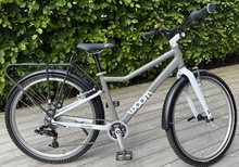 Woom 5 8-speed kids bike with 24" wheels - Som ny!
