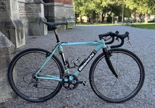 Bianchi cross/gravel kolfiber