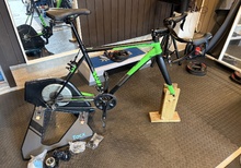 Tacx Neo 2T + White RR Pro Ultegra/105 – komplett trainerpaket