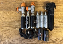 Kolsyrepumpar x 3 + patroner mm