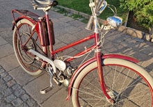 Huskvarna gripen 1952 Sveriges första cykel moped