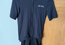 Le Col och Assos jersey och bibs