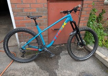 Trek Roscoe XL med div. gött