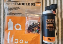 Orange Seal Tubeless ventiler och vätska
