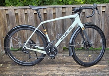 Trek Checkpoint SL5 med Bontrager Aeolus Elite 35
