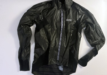 Gore-Tex® Race Shakedry rain cycling jacket