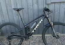 Trek Top Fuel 8 -  storlek XL -  Årsmodell 2021 – mycket sparsamt använd