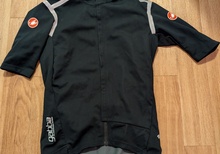 Oanvänd Castelli Gabba stl M