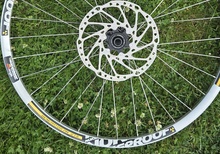 Robust 27.5" framhjul: Nukeproof Generator AM / Shimano Zee / 203mm