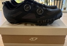 Giro Sector 44.5 (nästan nya)