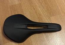  Fizik Vento Antares R5, S-Alloy rails, 140mm