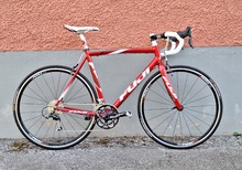 Fuji roubaix 1.0 strl M/L 56 cm