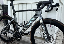 Canyon Aeroad CF SLX 7 AXS (M)