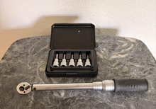 Momentnyckel 4-20nm 1/4 med bit-sats