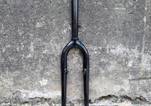 26" stel gaffel (ogängad 1 1/8") Eller surly troll