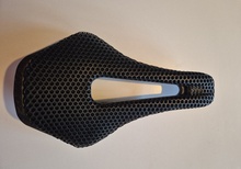 Ryet 34D sadel i full Carbon