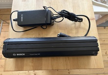 Bosch PowerTube 500 (500 Wh) + Bosch 4A snabbladdare