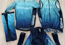 Team Mustach kit