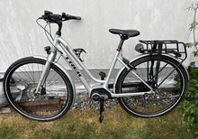 Trek elcykel med mittmonterad bosch Active Line elmotor