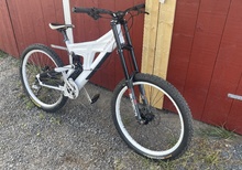 Intense M3 DH Cykel / Downhillcykel