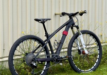 XC stigcykel i kolfiber för barn 