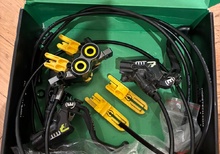 Magura MT7 bromsar fram och bak inklusive luftningskit