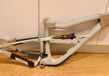 Ibis Ripley V4S – kolfiberram med Fox-dämpare – HELT NY & OANVÄND