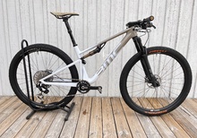 BMC Fourstroke LT One