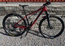 White Ultimate 290 Kolfiber Hardtail Medium