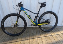 Skott spark rc 900 team issue AXS
