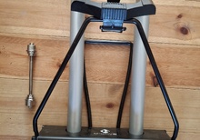 Riktställ, för QR samt adapter för thru axle