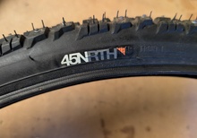 2x 45north Gravdal 650b x 38 dubbdäck 
