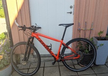 Canondale med carbon ram i bra skick 