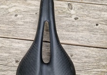 Sadel Kolfiber 