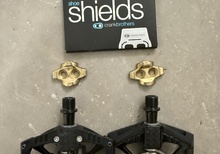 Crankbrothers Double Shot 3 svarta inkl Shields