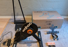 Wahoo Kickr Core v2, Zwift Cog v2, Zwift Click v2.
