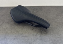 Nuance X kolfiber cykelsadel, 140mm