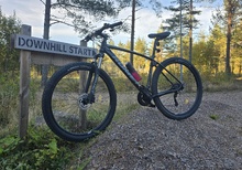 ByteRomet Mustang M1 (2020) Stl L mot XL heldämpad (Ergonomiska skäl)