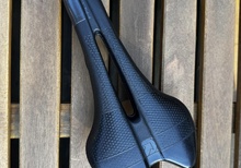 PRO Falcon sadel 142mm