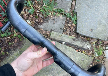 Aerostyre i kolfiber (40cm)(intern kabeldragning)