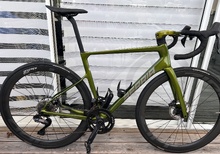 ?‍♂️ Berria Belador BR 9 – Ultegra Di2, Zipp 303 S & Favero Assioma Wattpedaler