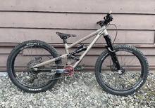 Commencal clash 24